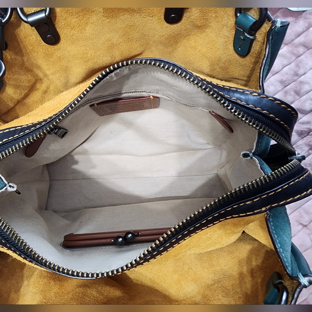 Coach Rouge Large - Picture 6 of 13